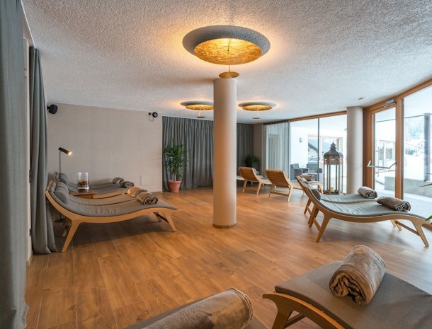 Hotel-Lindnerhof-Sankt-Lorenzen-Pustertal-wellness-rustruimte.jpg