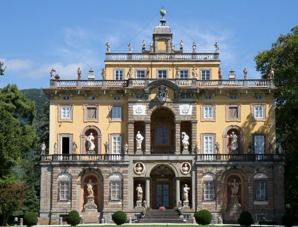 lucca villa torrigiani.jpg