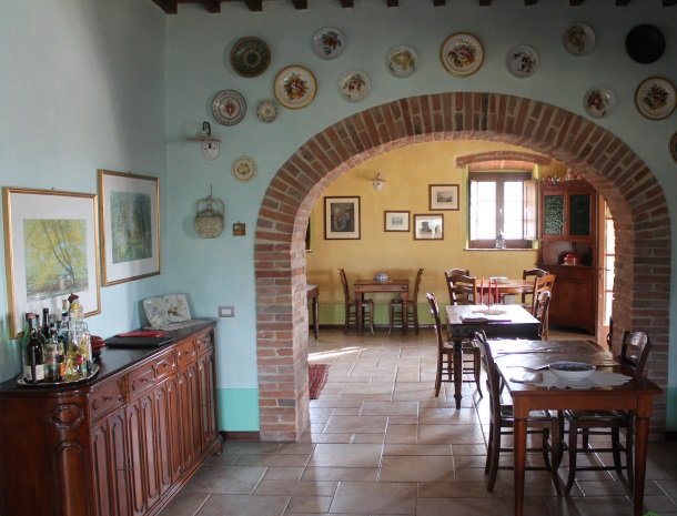 agriturismo gatto giallo montegabbione hal.jpg