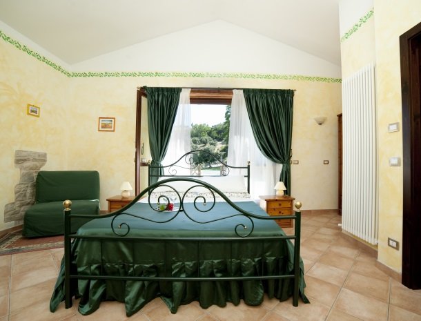 agriturismo-gli-ulivi-cingoli-kamer-dependance.jpg