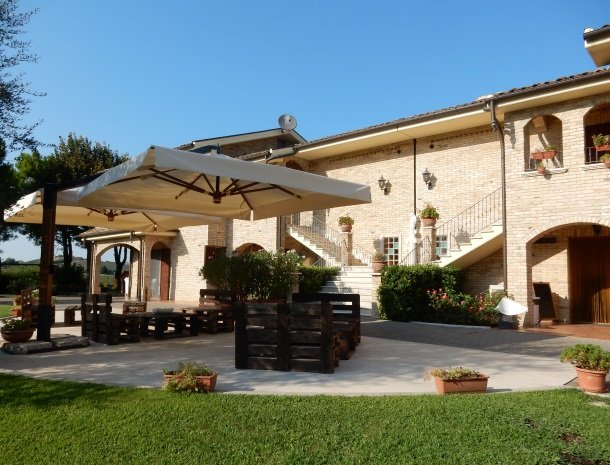 agriturismo-il-crinale-marche-terras-huis.jpg