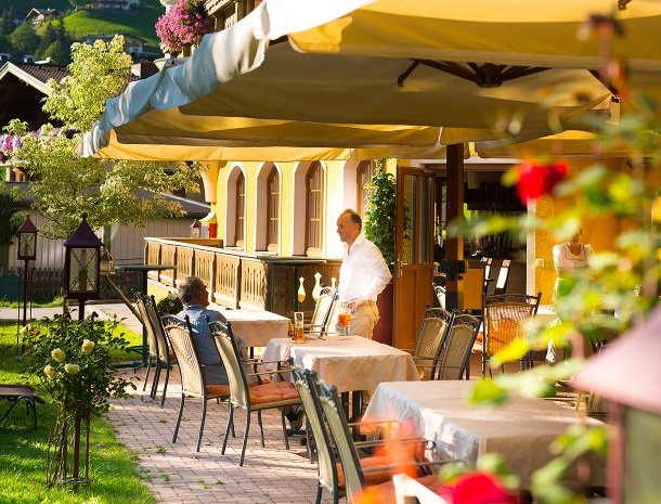 hotel bergzeit-grossarl-terras.jpg