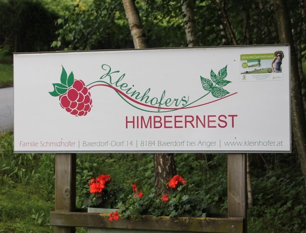 kleinhofers himbeernest - bord.jpg