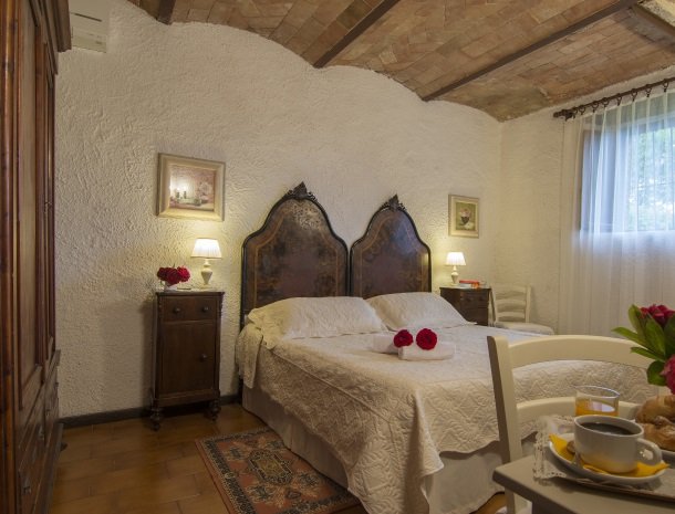 hotel-salivolpi-castellina-in-chianti-slaapkamer.jpg