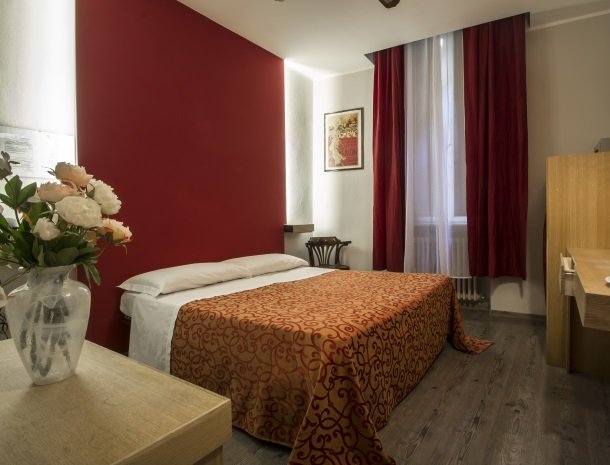 piccolo-hotel-puccini-lucca-kamer.jpg