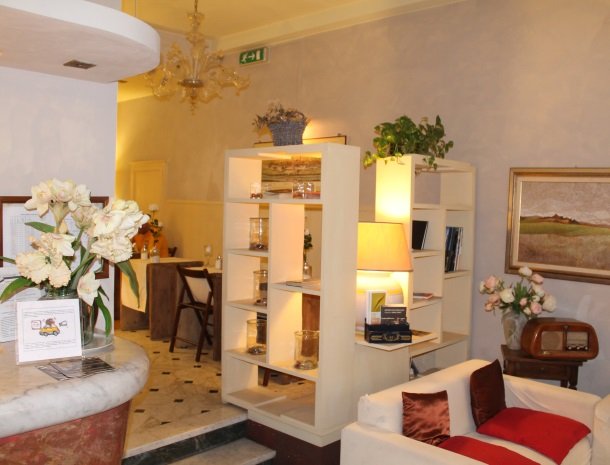 piccolo-hotel-puccini-lucca-hal.jpg