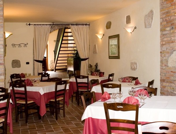 agriturismo casale delle lucrezie-todi-restaurant.jpg