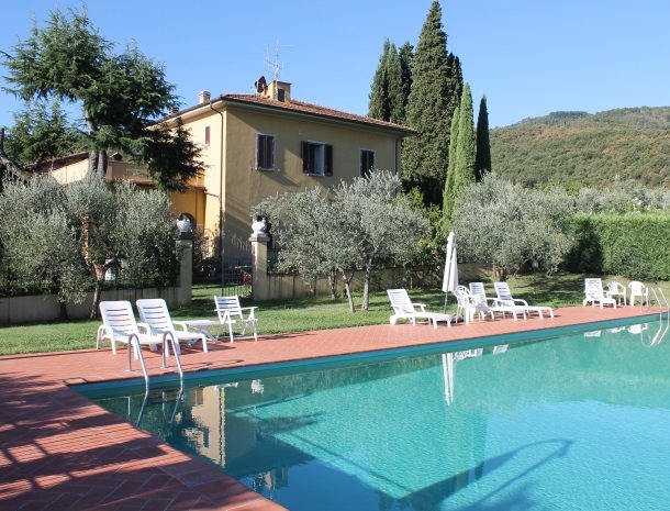 podere-san-giusto-toscane-zwembad-uitzicht.jpg
