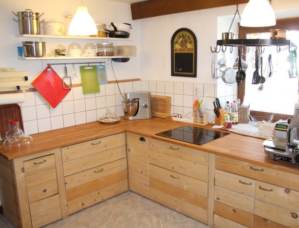 gastehaus-pernull-keuken-gezamelijk.jpg