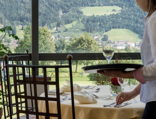 hotel-zum-jungen-romer-radstadt-tafel.jpg