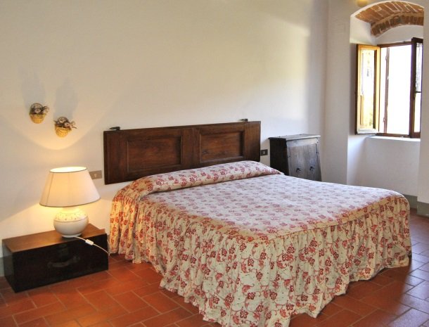 agriturismo-il-giardino-toscane-slaapkamer-app.jpg