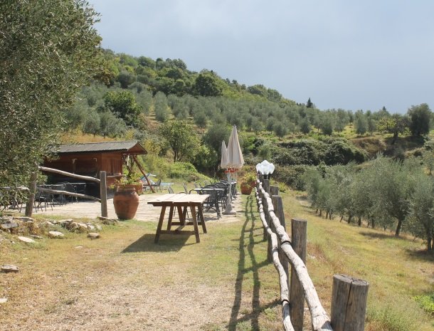 agriturismo-il-giardino-toscane-terras-overzicht.jpg