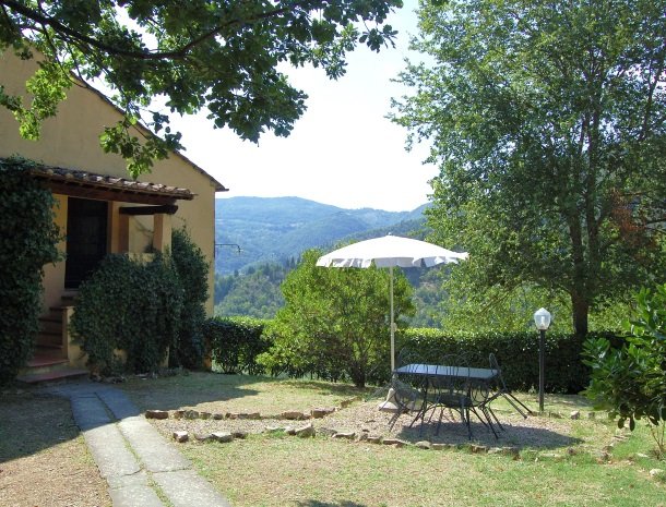 agriturismo-il-giardino-toscane-buiten-terras.jpg