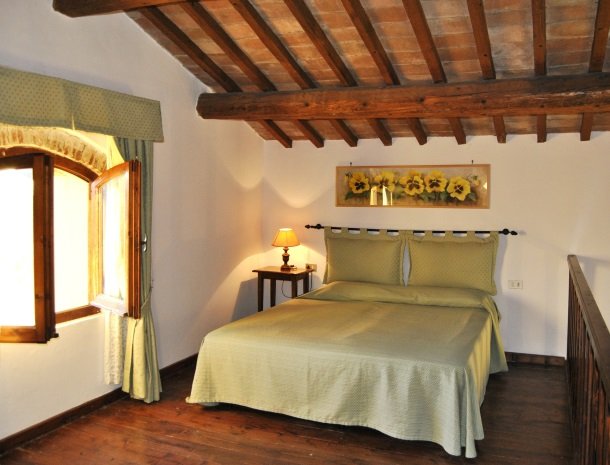agriturismo-il-giardino-toscane-slaapkamer-zolder.jpg