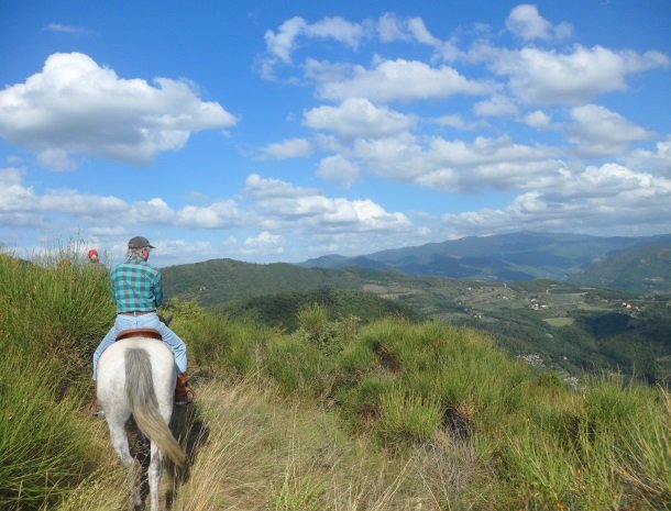 agriturismo-il-giardino-toscane-paardrijden.jpg