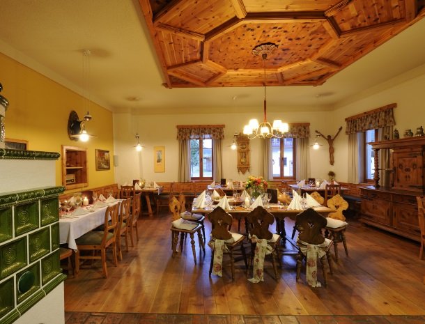 landgut-moserhof-penk-eetzaal.jpg
