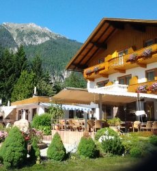 hotel-karntnerhof- presseggersee-oostenrijk-zomer.jpg