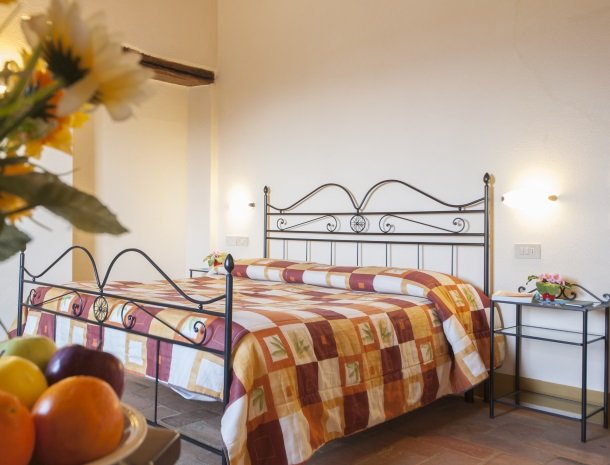 agriturismo-bonello-pienza-slaapkamer.jpg