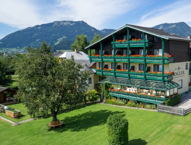 hotel kogler-badmitterndorf-overzicht.jpg