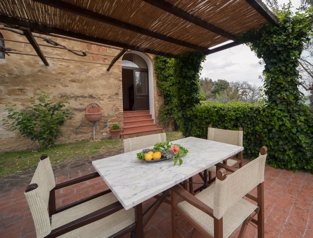 podere-san-lorenzo-volterra-terras-2.jpg