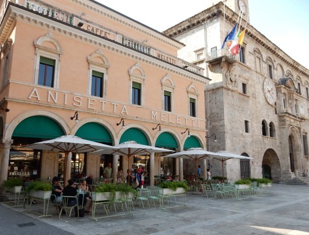 palazzo dei marcanti-dorp.jpg