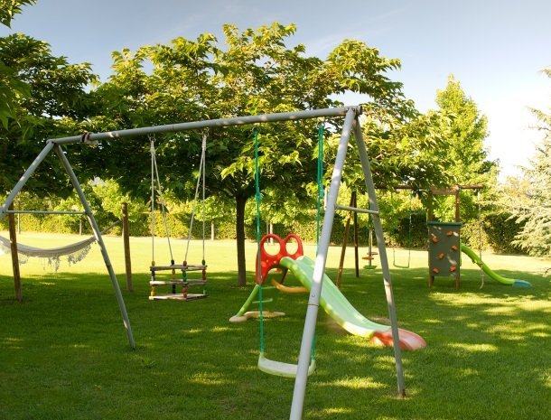 agriturismo casolare lucchese-speeltuin.jpg