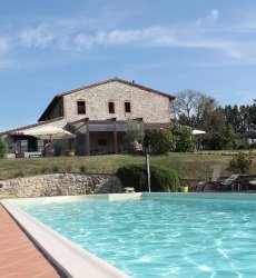agriturismo-gatto-giallo-umbrie.jpg