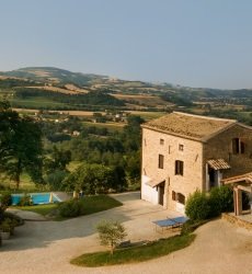 alla vecchia quercia marche appartementen.jpg