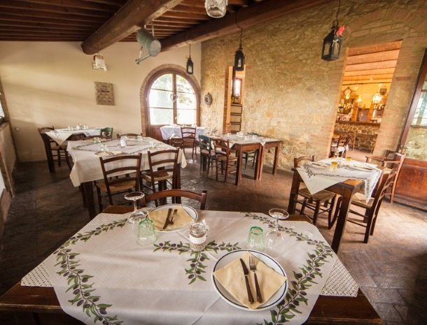 villa-otium-volterra-restaurant.jpg