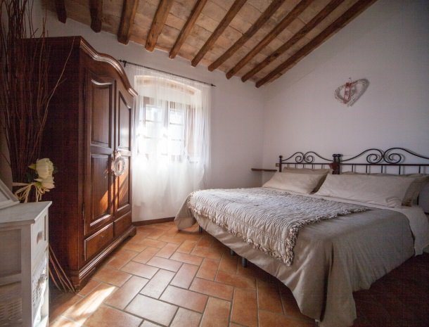 villa-otium-volterra-eenslaapkamer.jpg