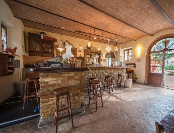 villa-otium-volterra-bar.jpg