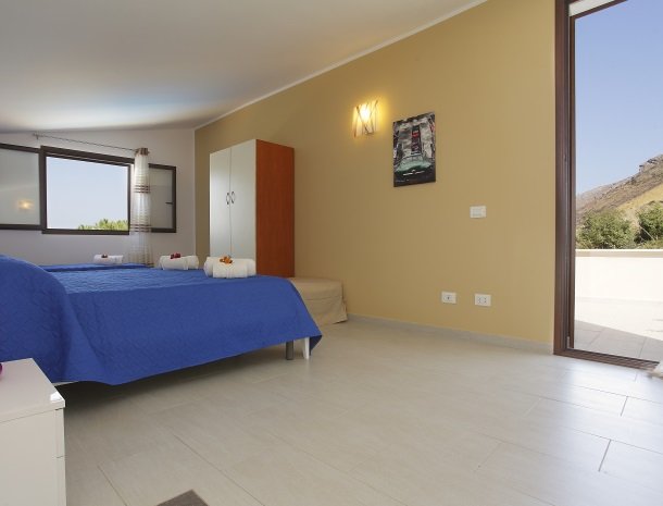 villa-daniela-sicilie-kamer-uitzicht.jpg