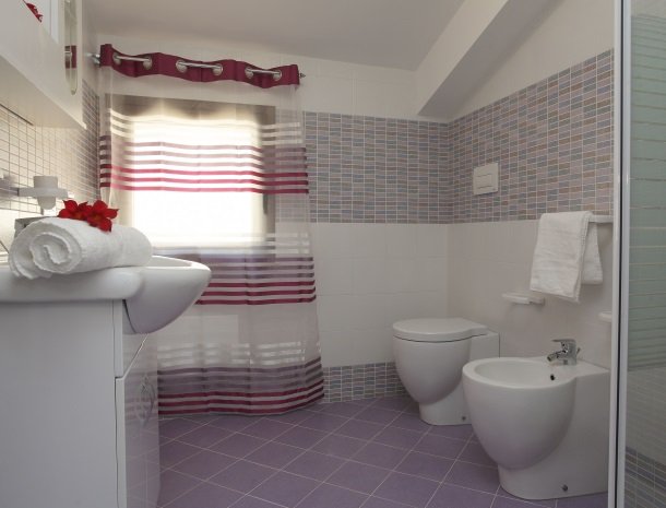 villadellamerla-sicilie-badkamer.jpg