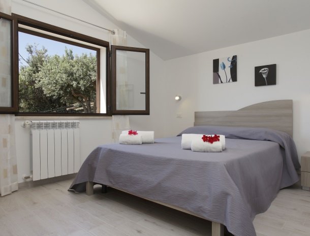 villadellamerla-sicilie-slaapkamer.jpg