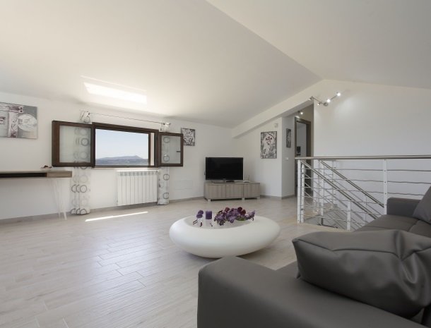 villadellamerla-sicilie-woonkamer.jpg