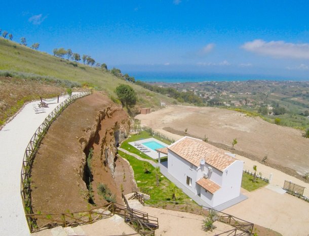 villa-poiana-castellammare-overzicht-zee.jpg