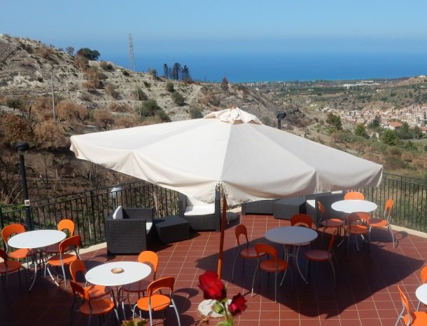 agriturismo-parco-nonna-betty-terras-uitzicht.jpg