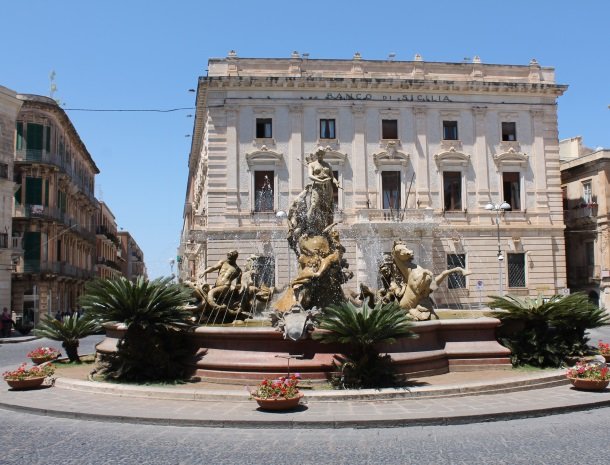 siracusa piazza archimede.jpg