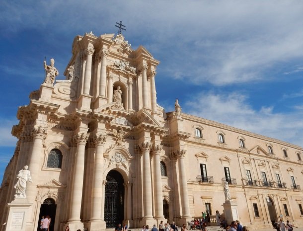 siracusa duomo.jpg