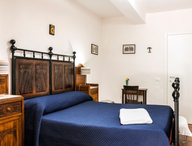 casale poggio del tiglio sicilie kamer lapilli.jpg