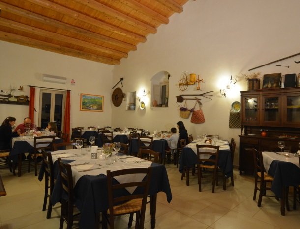 agriturismo le zagare di vendicari restaurant.jpg