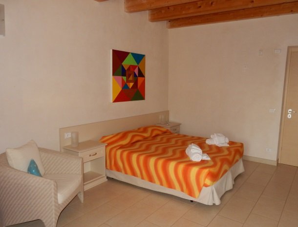 agriturismo le zagare di vendicari kamer.jpg