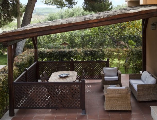 villa seta agrigento veranda.jpg