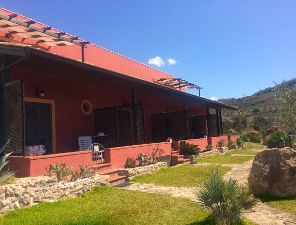 residence-la-luna-nel-pozzo-sciacca-appartementen-terras.jpg