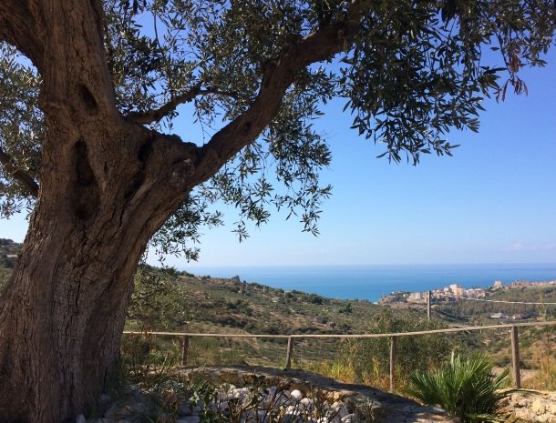 residence-la-luna-nel-pozzo-sciacca-uitzicht-zee.jpg