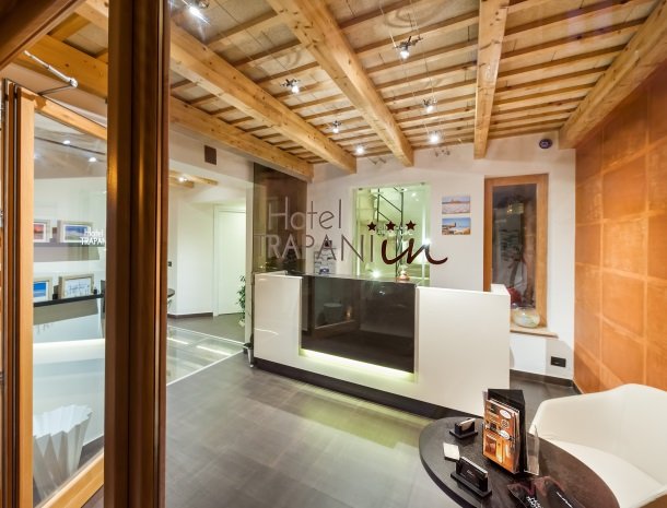 hotel-trapani-in-entree.jpg