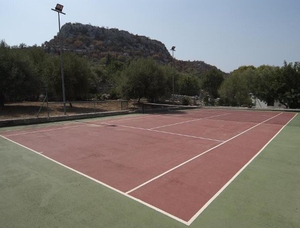 agriturismo-perciata-siracusa-tennisbaan.jpg