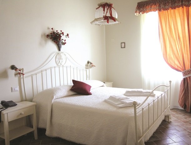 agriturismo-san-lorenzo-rapolano-app-bed.jpg