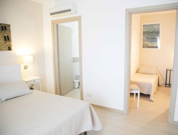 villa-nesea-cefalu-kamer-teti-3ebed.jpg