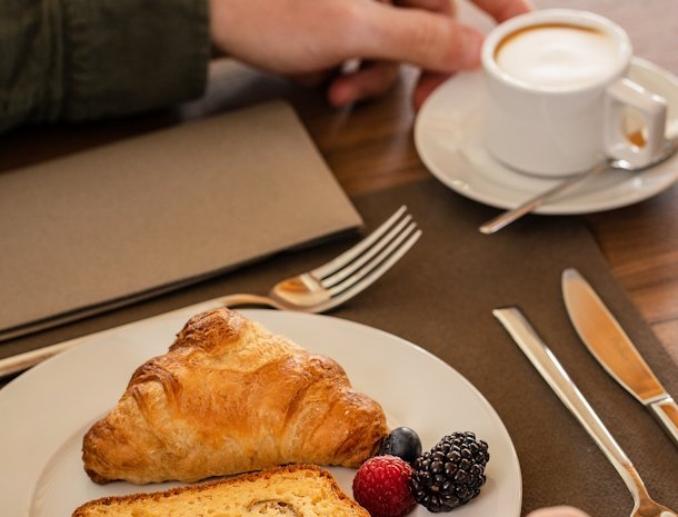 Locanda-Forchir-Camino-al-Tagliamento-Friuli-ontbijt-cappucino.jpg